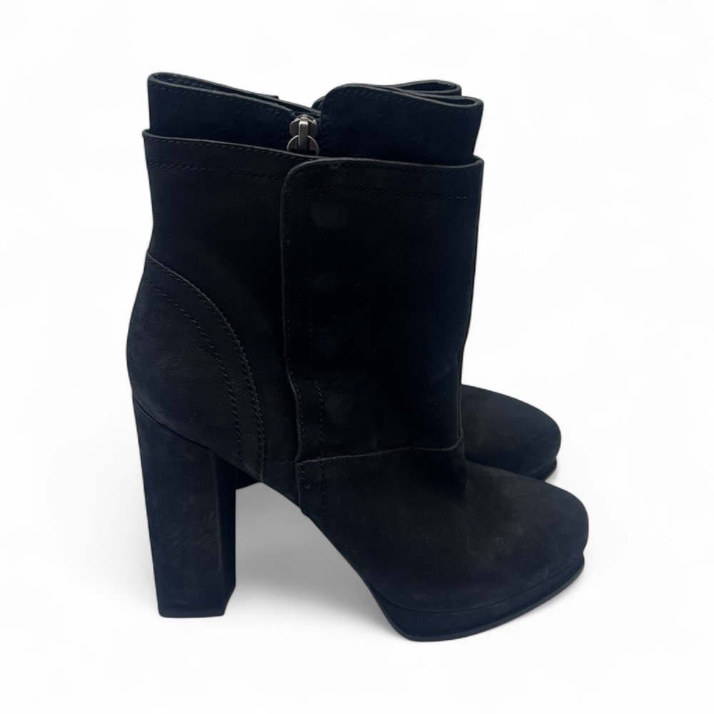 Vera Wang Marilyn zip platform leather booties 8.5